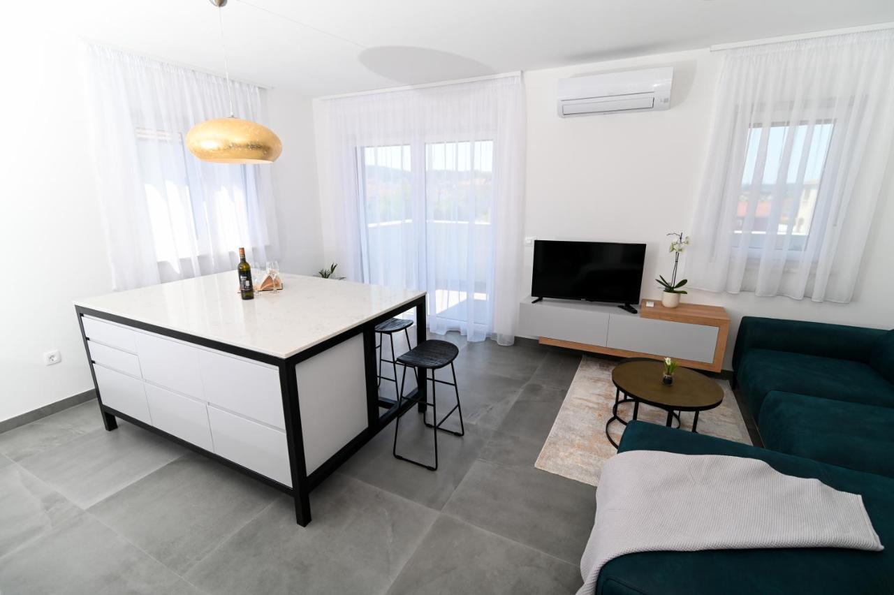 Apartment Laura, Free Parking, Balcony, 4 Ppl تروغير المظهر الخارجي الصورة