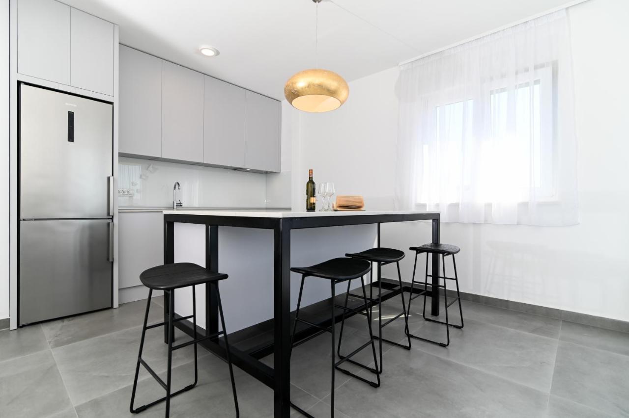 Apartment Laura, Free Parking, Balcony, 4 Ppl تروغير المظهر الخارجي الصورة
