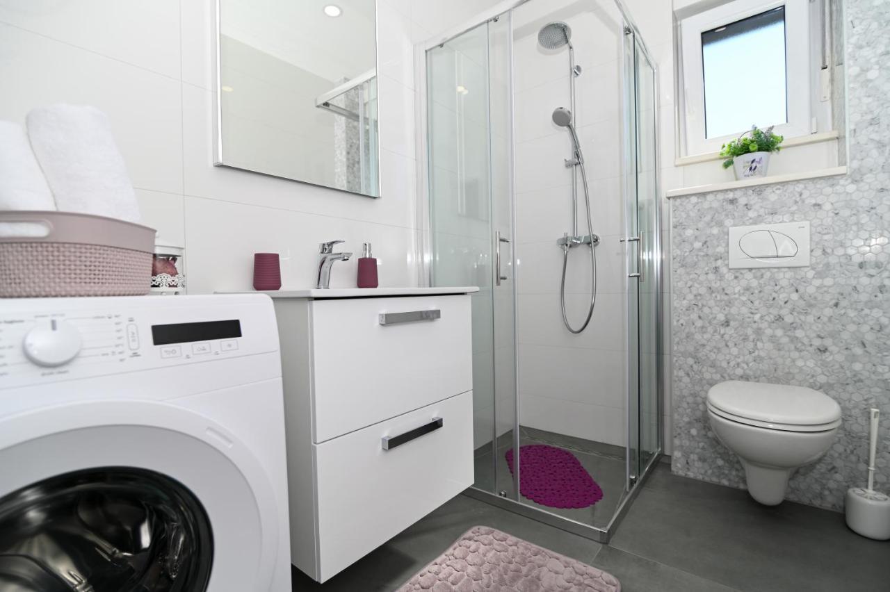 Apartment Laura, Free Parking, Balcony, 4 Ppl تروغير المظهر الخارجي الصورة